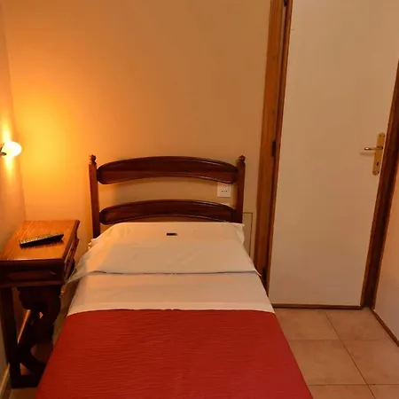 Properzio Hotell