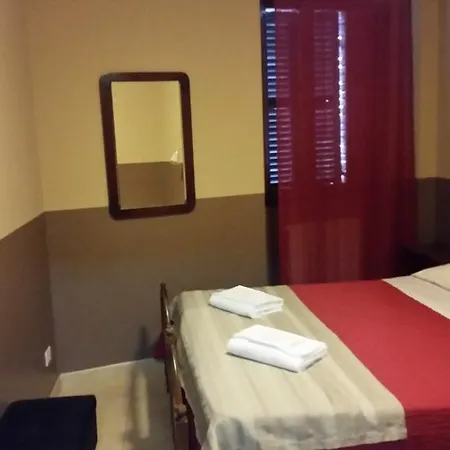 Properzio Hotell 2*