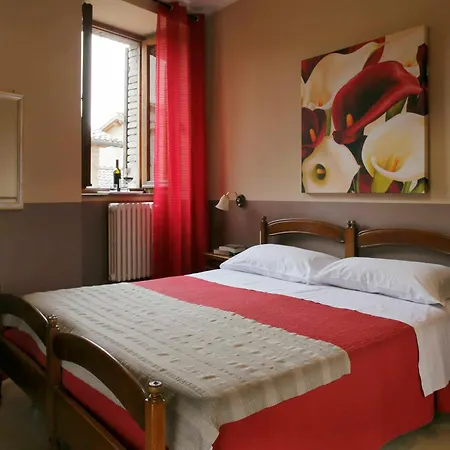 Properzio Hotel 2*