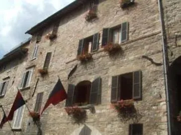 Properzio Hotell