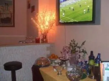 Properzio Hotell 2*