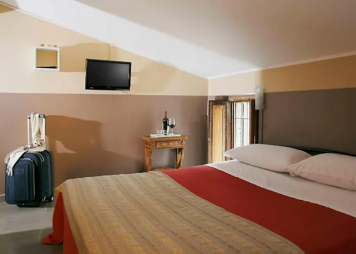 Szálloda Properzio 2*